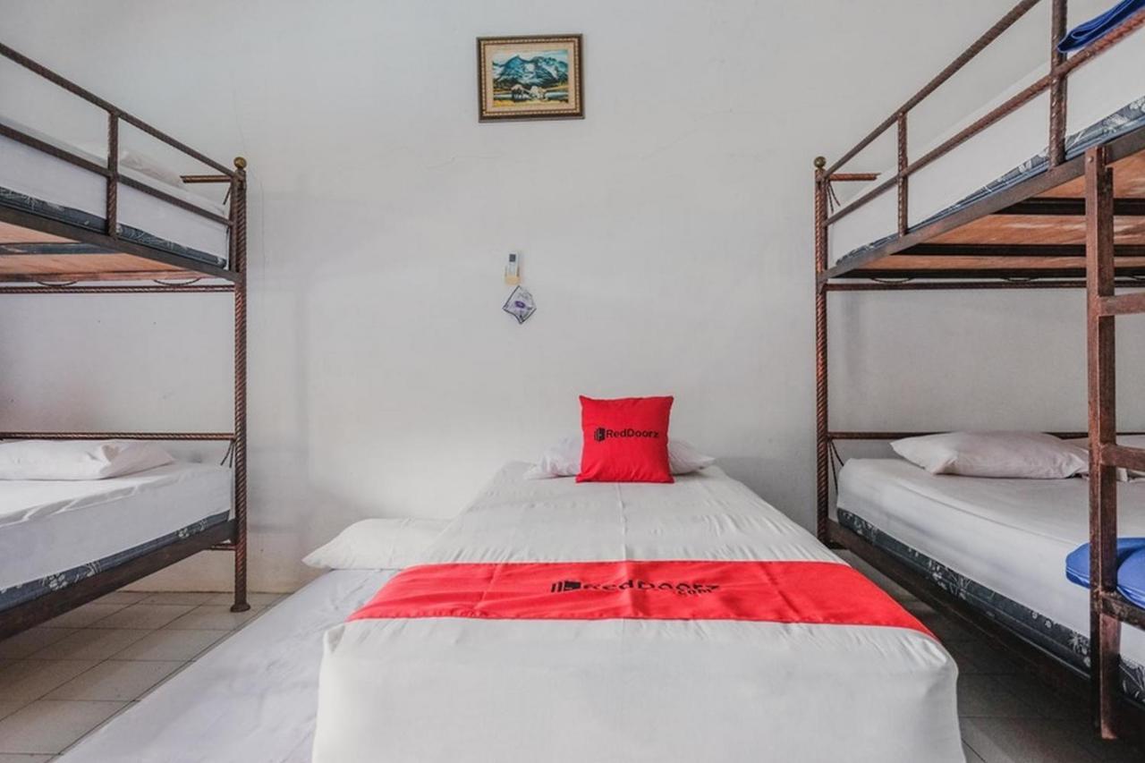 Reddoorz Near Pantai Florida Anyer Ξενοδοχείο Serang Εξωτερικό φωτογραφία