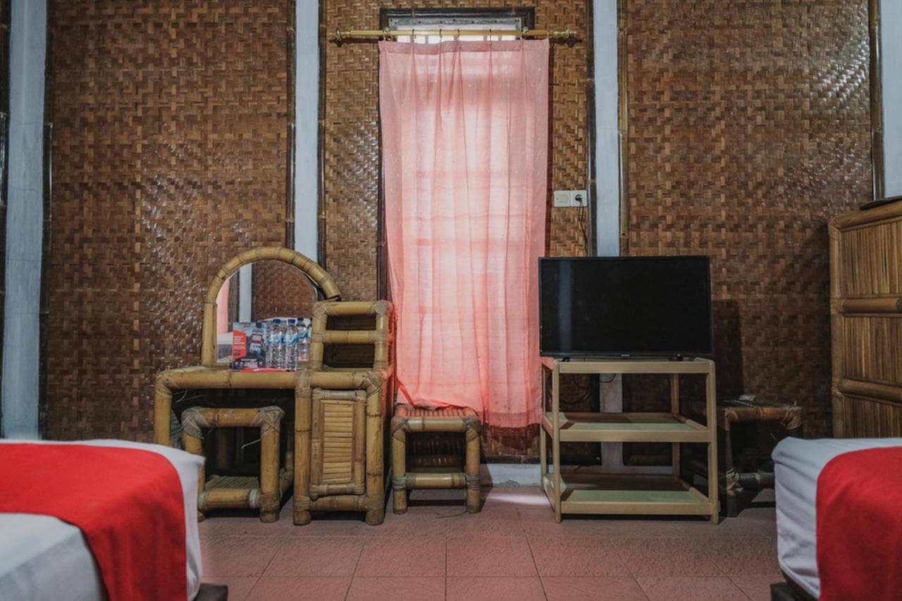 Reddoorz Near Pantai Florida Anyer Ξενοδοχείο Serang Εξωτερικό φωτογραφία