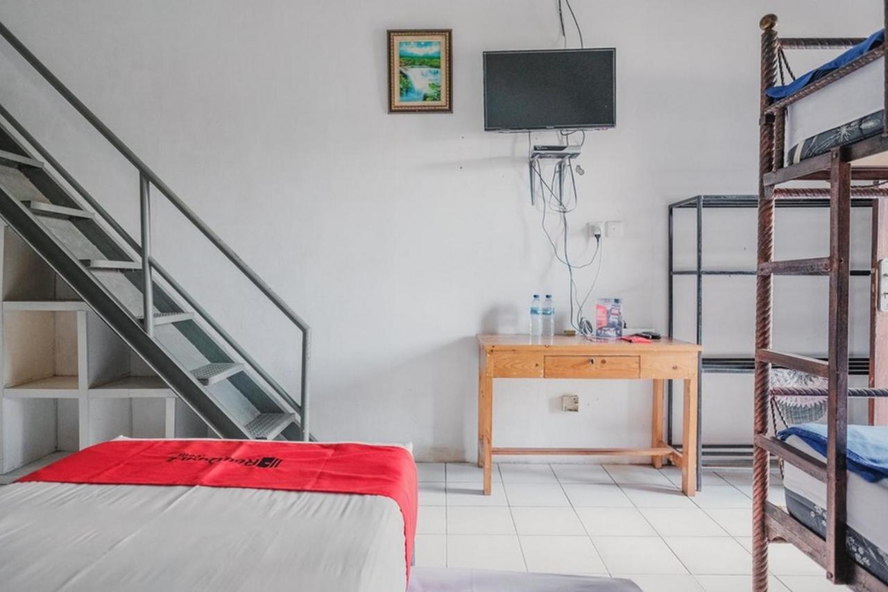 Reddoorz Near Pantai Florida Anyer Ξενοδοχείο Serang Εξωτερικό φωτογραφία