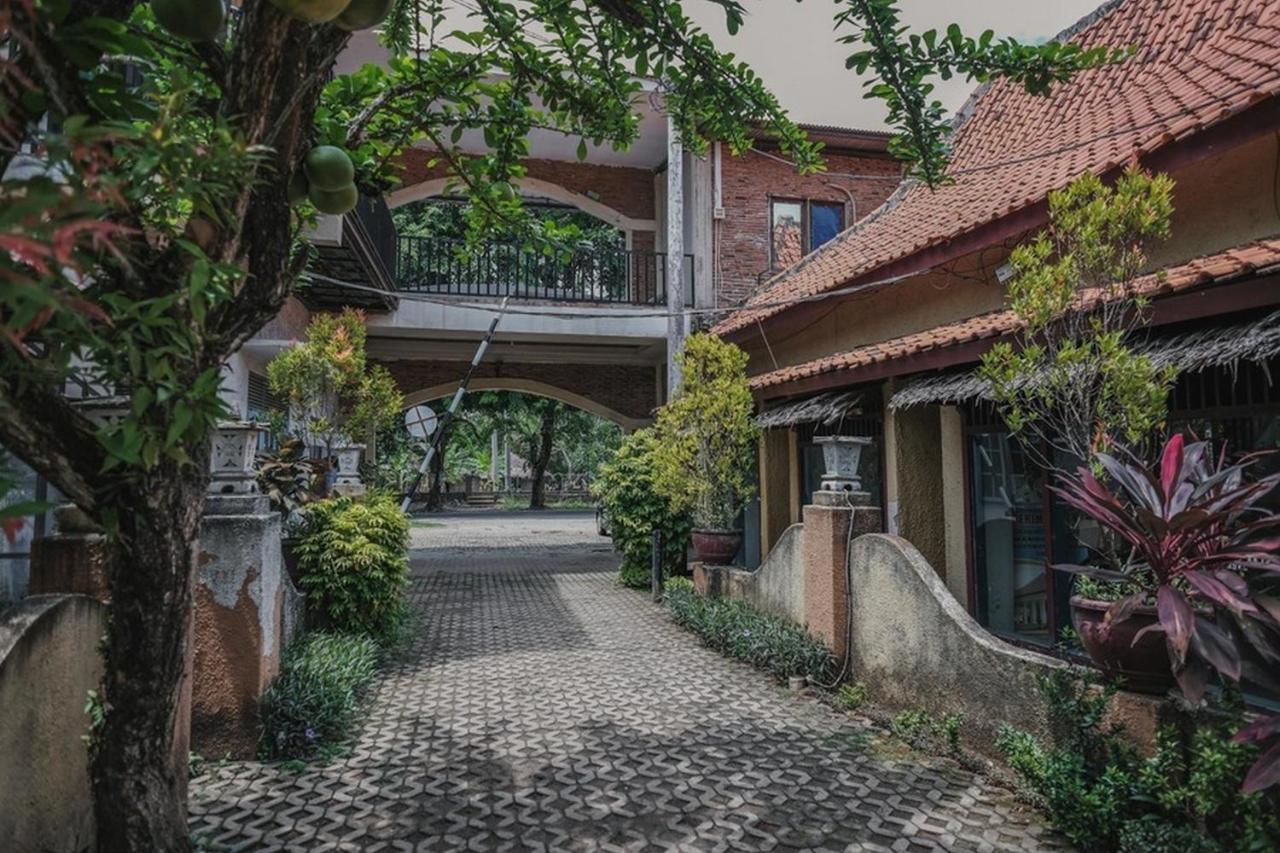 Reddoorz Near Pantai Florida Anyer Ξενοδοχείο Serang Εξωτερικό φωτογραφία