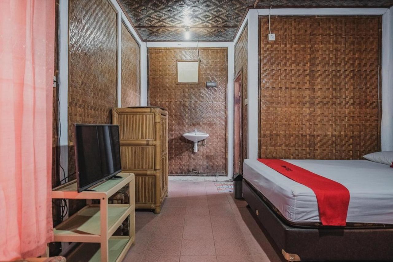 Reddoorz Near Pantai Florida Anyer Ξενοδοχείο Serang Εξωτερικό φωτογραφία