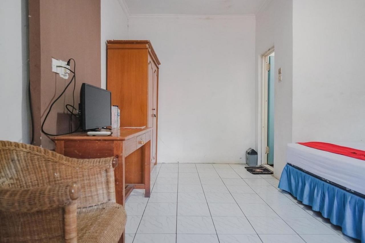 Reddoorz Near Pantai Florida Anyer Ξενοδοχείο Serang Εξωτερικό φωτογραφία