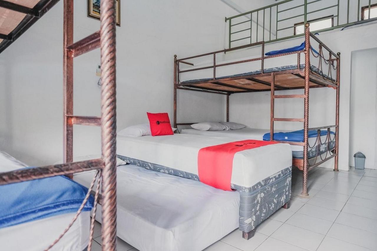 Reddoorz Near Pantai Florida Anyer Ξενοδοχείο Serang Εξωτερικό φωτογραφία